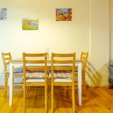 Apartman Central Flat With Balcony 700 M To Taksim Square Isztambul